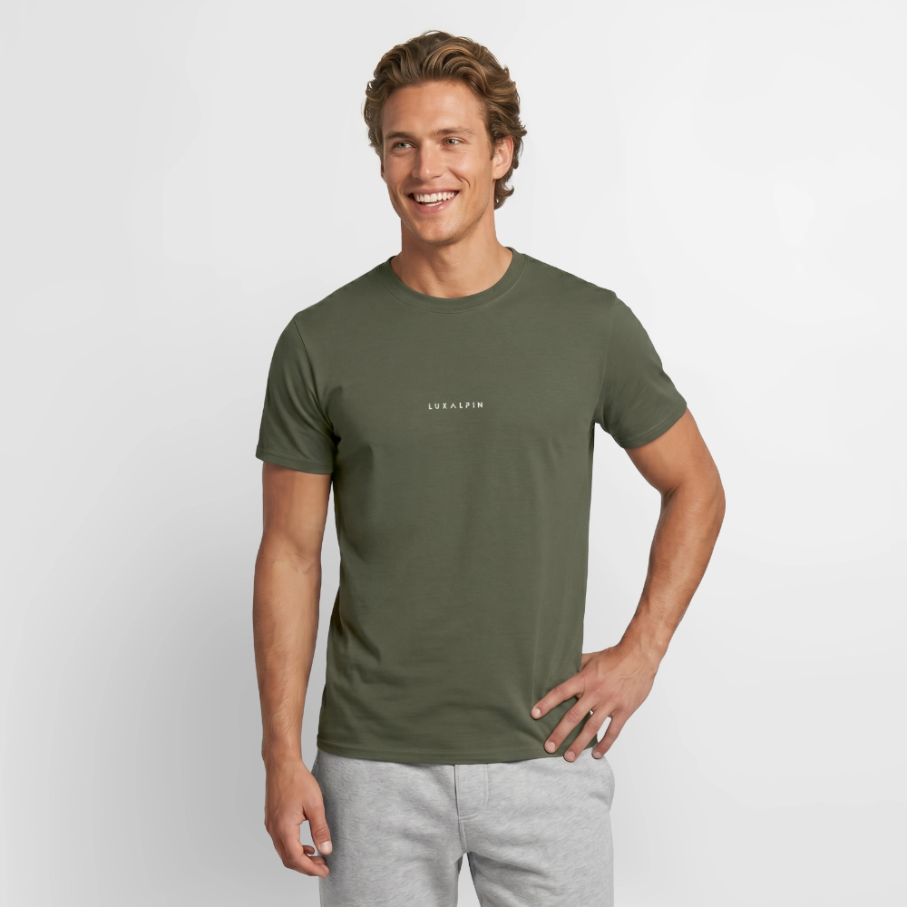 "Luxalpin" - Shirt - Alpin Design Modern | Männer T-Shirt Südtirol - Militärgrün