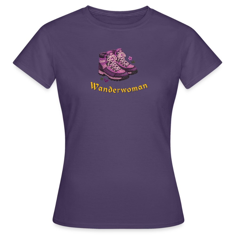 "Wanderwoman" - Shirt - Tiroler Design Südtirol | Frauen T-Shirt - Dunkellila