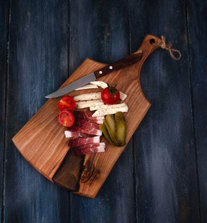 Schneidebrett "Kastelruth" aus Nussbaumholz