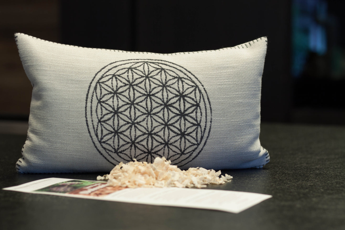 Zirbenkissen LEBENSBLUME 20x35 hell Südtirol