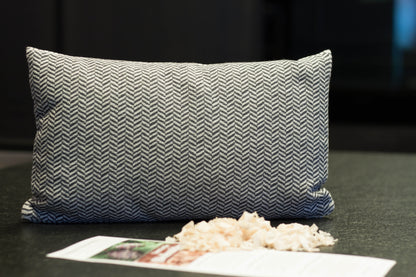 Zirbenkissen FISCHGRAT 20x35 grau Südtirol