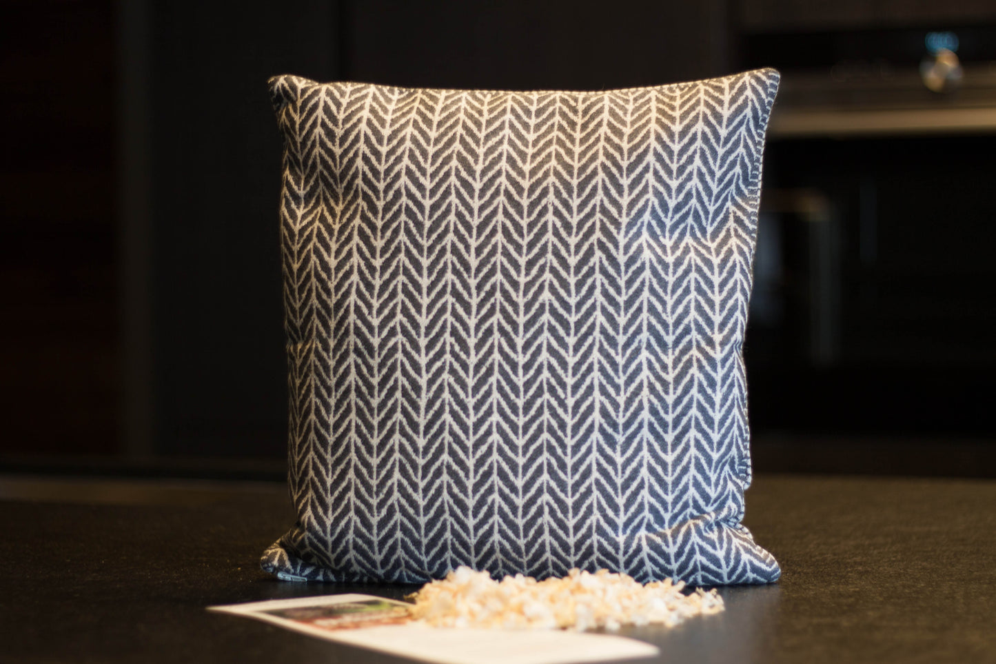 Zirbenkissen HIRSCH 35x35 dunkel Südtirol